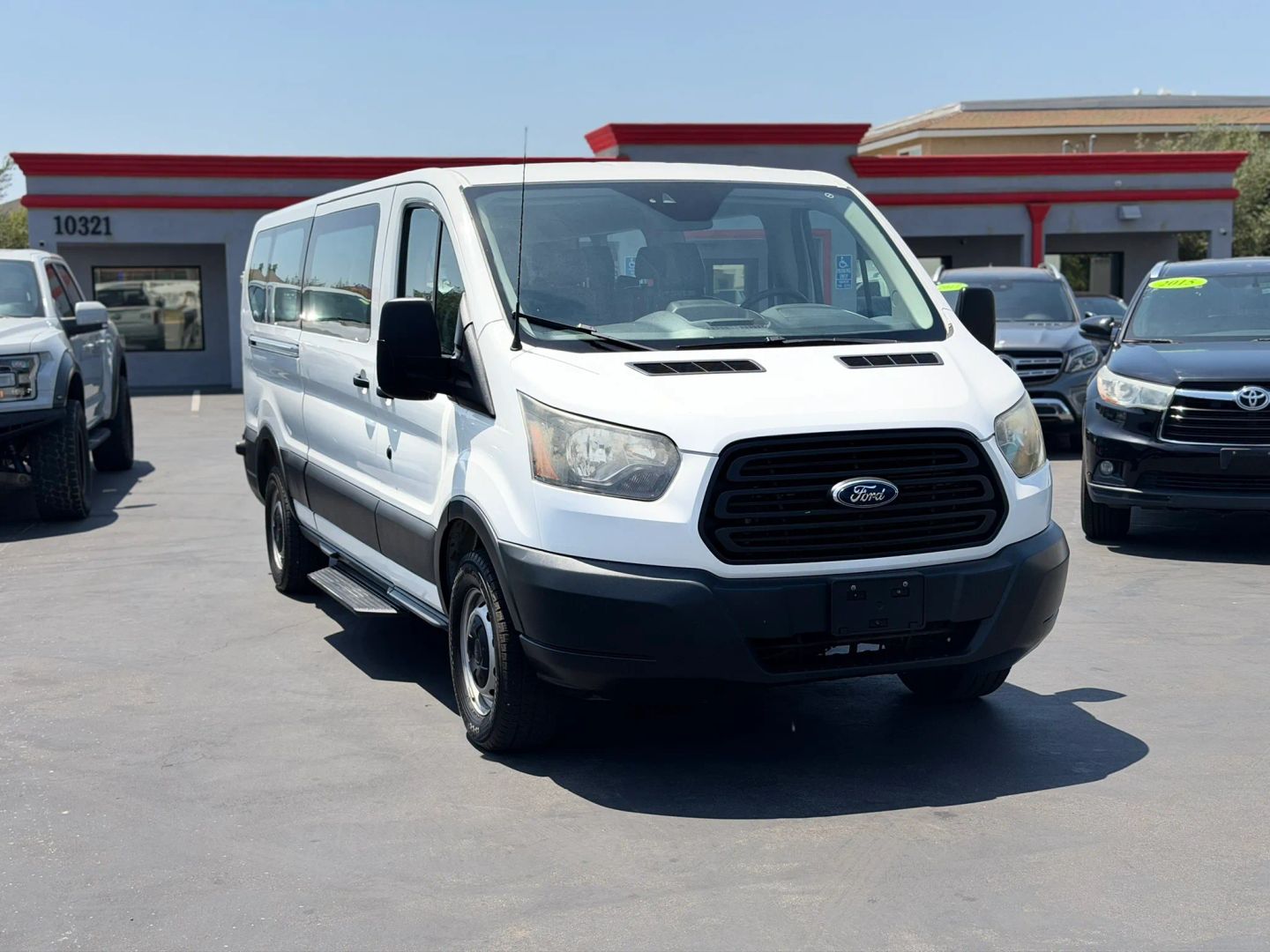 ford transit wagon 2017 1FBZX2YM2HKB17458 image ford transit wagon 2017 1FBZX2YM2HKB17458 image